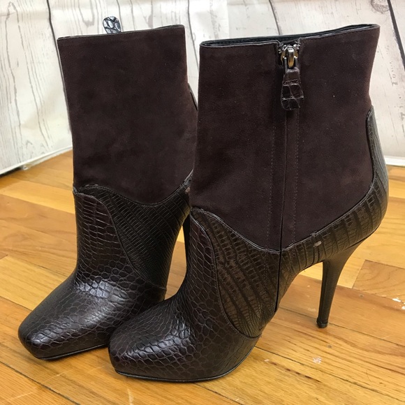Donna Karan Shoes - Donna Karan New York Short Boot Suede Sz 40 Italy